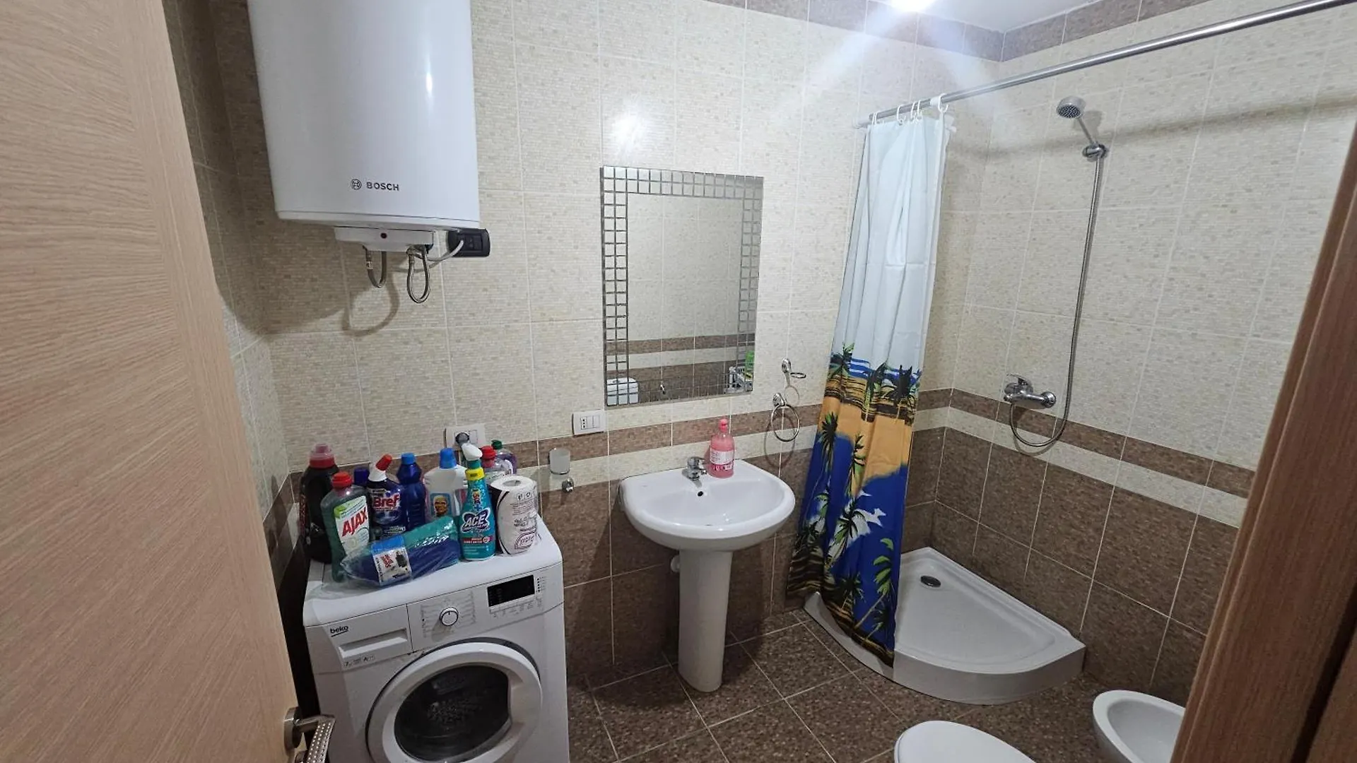 Bral Plepa - Two-Bedroom Apartment Beachfront Durrës