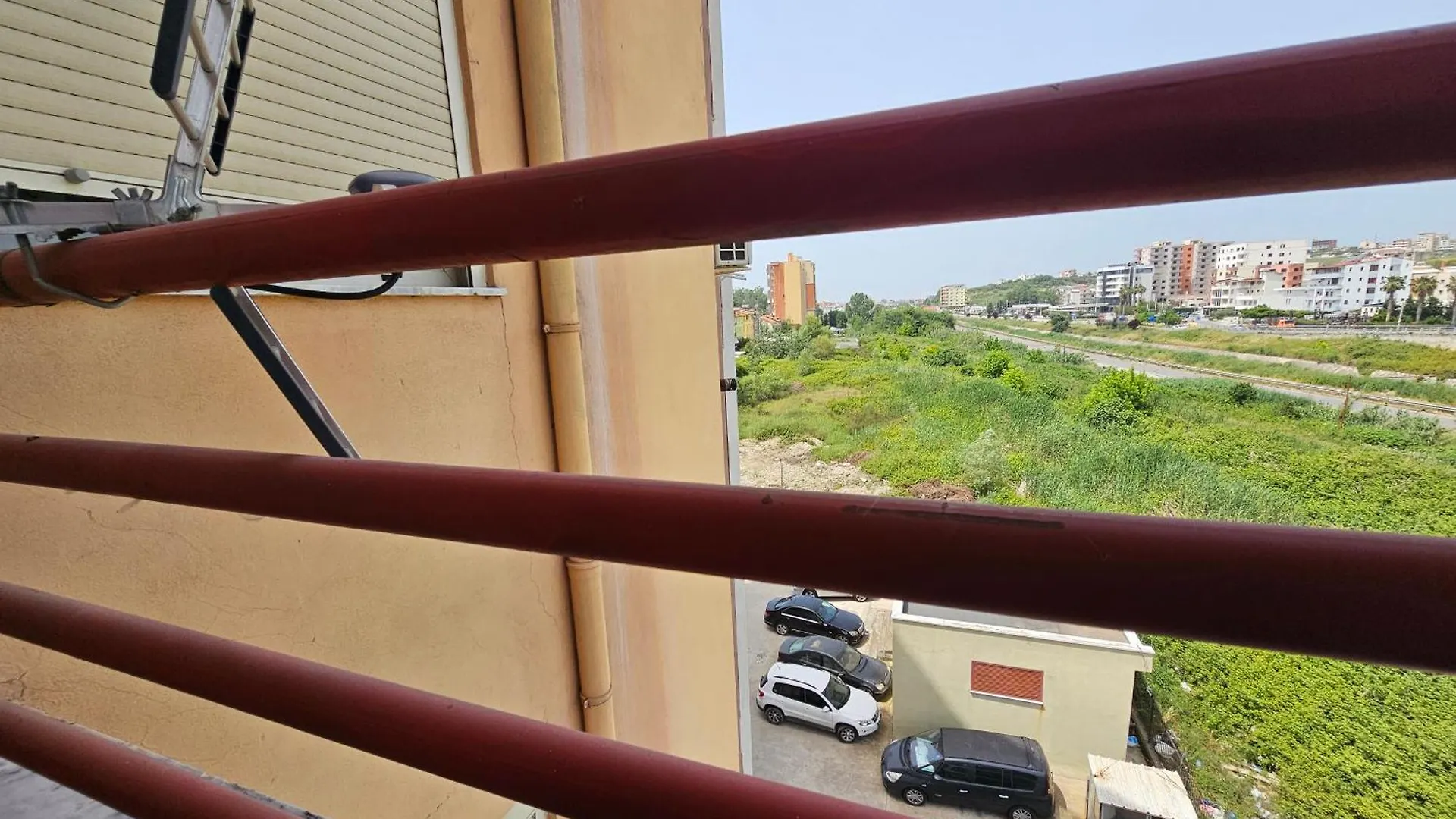 Bral Plepa - Two-Bedroom Apartment Beachfront Durrës
