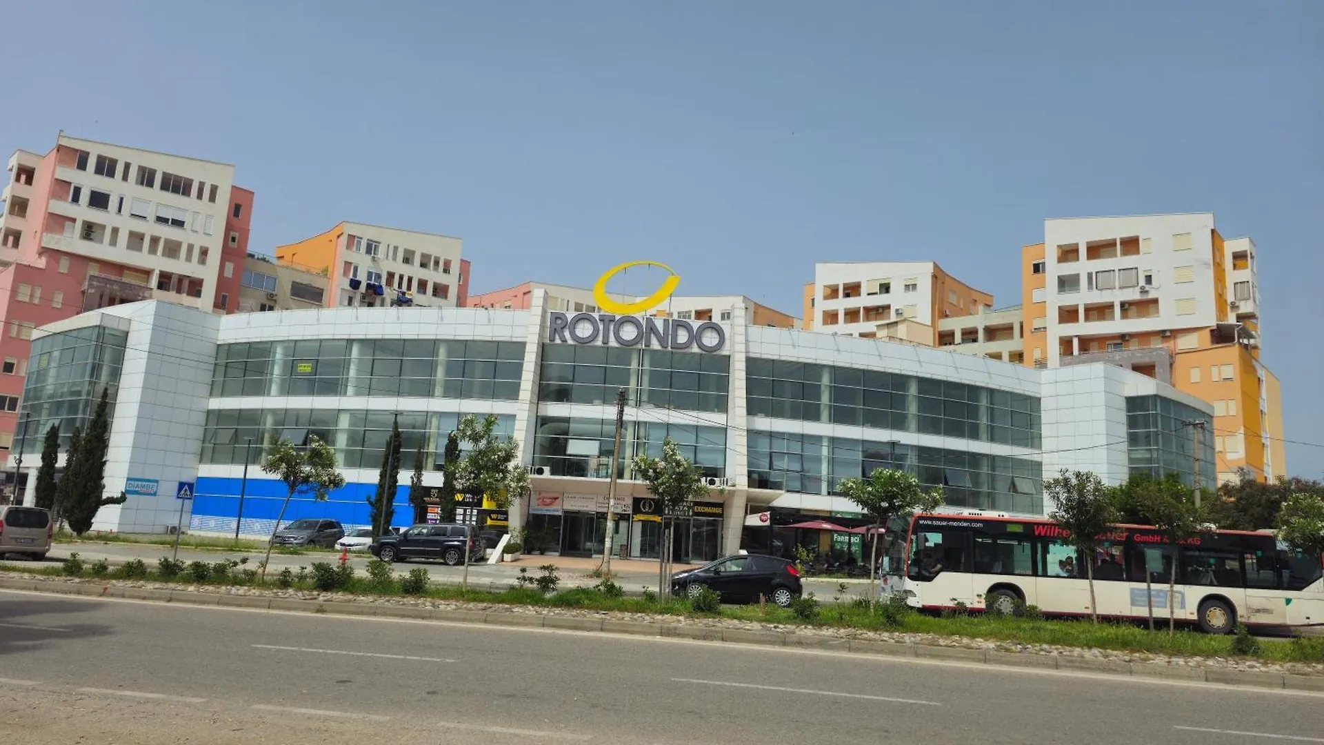 Bral Plepa - Two-Bedroom Apartment Beachfront Durrës