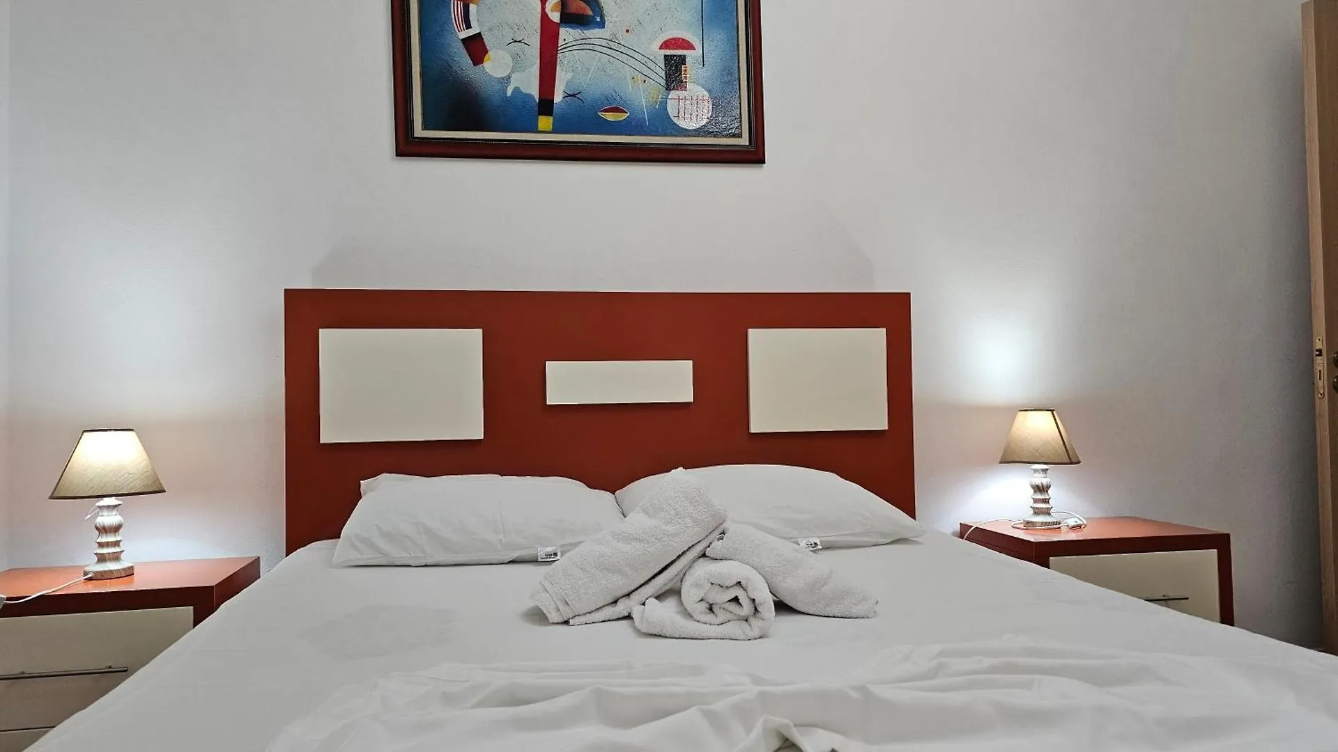 Bral Plepa - Two-Bedroom Apartment Beachfront Durrës